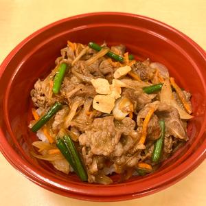 鉄板丼屋ドンテツの鉄板のスタミナ和牛丼