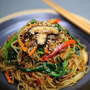 野菜たっぷりチャプチェ