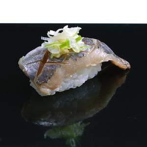 味ぎん 【8428】国産真アジ1貫
