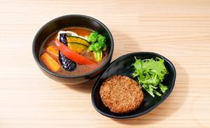 大きなメンチカツスープカレー