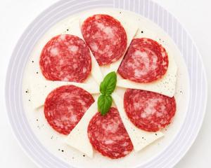 CHEESE SALAMI チーズサラミ