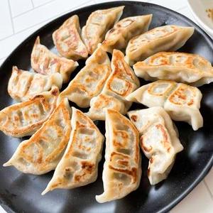 【肉汁×2】肉汁餃子堪能セット(にんにく醤油1つ付き)