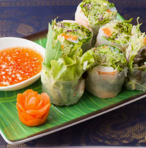 海老野菜生春巻き Shrimp and Vegetables Uncooked Spring Rolls
