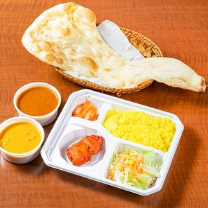 Bセット:2種類カレーナン、ライス、サラダ、チキンティッカー、飲み物 B set 2 type curry,nan,rice,salad,tikka,drink