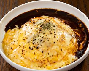炙りチーズデミオムライス