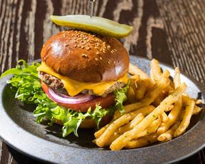 チェダーチーズバーガー Cheddar Cheese Burger