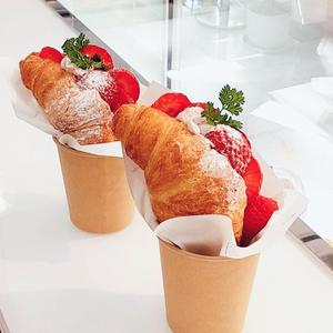 季節のいちごサンド