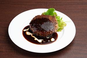 幻の牛筋ハンバーグ