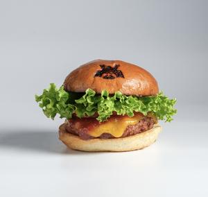 プラントベースドビーフチーズバーガー
