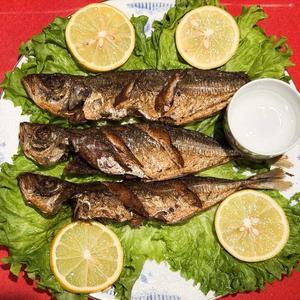 小魚の素揚げ3匹(フライドフィッシュ)