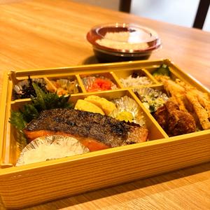 雪若丸と銀シャケの塩焼き弁当