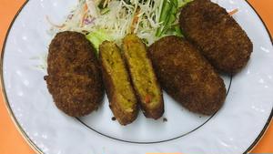 カレーコロッケ4P Curry Korokke