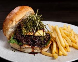 【当店人気No.1】テリヤキ山椒バターバーガー SANSYO BUTTERBURGER