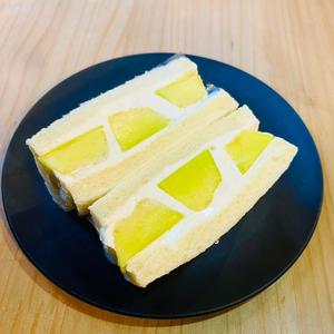 季節限定、芝田さんのメロンサンド