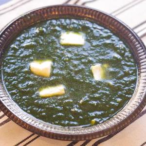 ほうれん草チーズカレー(palak paneer)