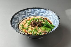 Kaminari 冷やし担々麺