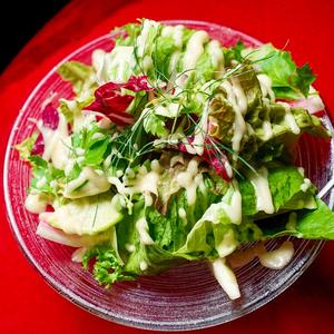 彩り野菜のグリーンサラダ