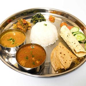 ディヤロターリーセットDiyalo Thali Set