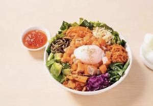 サーモンユッケビビンバ丼