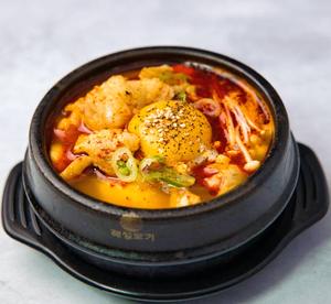 ホルモンスンドゥブチゲ～Organ meat Soondubu Jjigae～