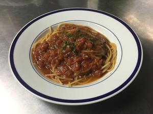 トマトとニンニクのパスタ