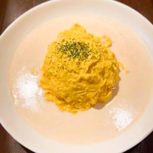 明太子クリームのオムライス