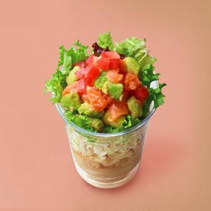 サーモンとアボカドのうま塩サラダパスタ
