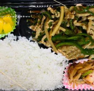 青椒肉絲お弁当