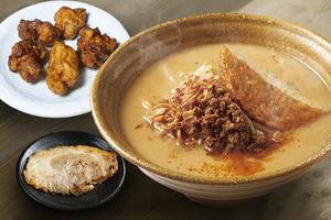 九州麦味噌らーめん+炙りチャーシュー1枚+から揚げ5個