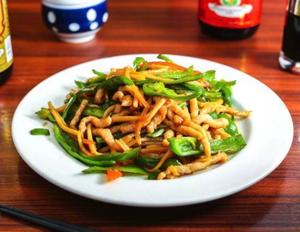 チンジャオロース Chinese-Style Stir-fried Green Peppers and Meat