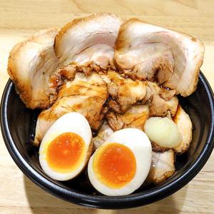 炙り豚3倍！！！背徳感の炙り豚丼