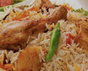 チキンビリヤニ(chicken biryani)