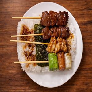 Charcoal Grilled Beef Skewer Bowl  / 炭火牛串焼き丼(バラ1・ハラミ1・ミノ1・ねぎウインナー1)