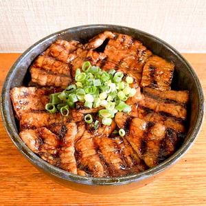 中豚丼