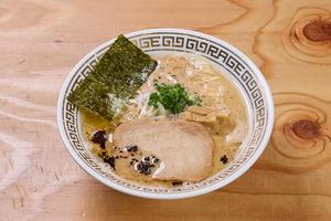 ヴィーガン豚骨ラーメン