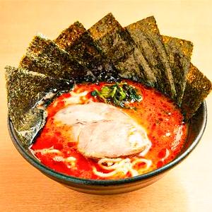 のり増し旨辛ラーメン Spicy tonkotsu  ramen with + seaweed