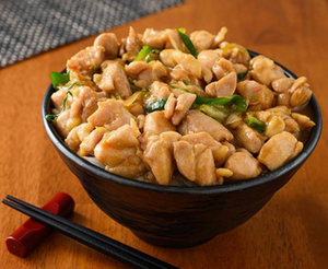 ガリバタ鶏丼 Regular Portion of Garlic Butter Chicken Rice Bowl