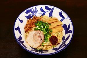 自家製エビ辛油そば
