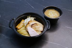 チャーシューにんにくつけ麺