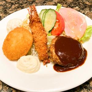 ハンバーグ・エビフライ・カニコロッケセットライス・サラダ付