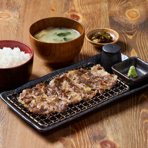 信州A4和牛塩カルビ定食