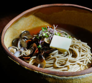 追いしじみバター蕎麦(温)