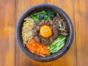 旨味濃厚！牛スジビビンバ