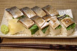 炙り鯖棒寿司