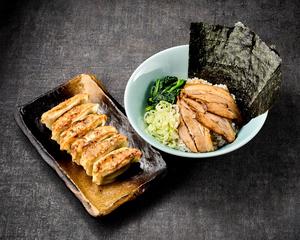 チャーシュー丼・餃子セット(チャーシュー丼・餃子6個)