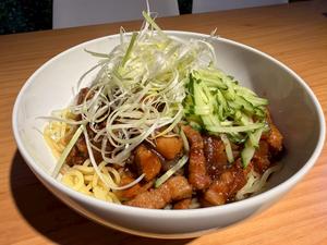 ジャージャー麺
