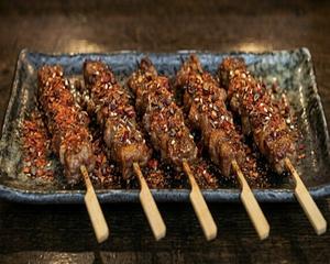 ラム肉の串焼き