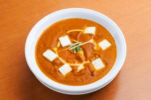 ベイガンチキンカレー Baign Chicken Curry