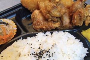 白身フライから揚げ弁当