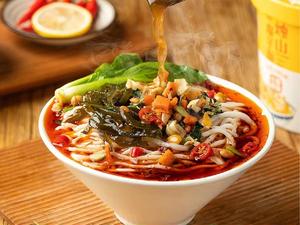 初回限定 糖質ゼロ麺マッスル火鍋麻辣 (ゼロ麺180g・オクラ・きくらげ・鶏むね肉100g・ブロッコリー)